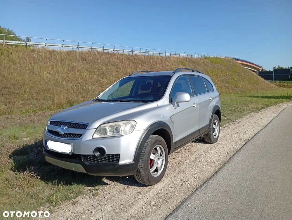 Chevrolet Captiva 2.4 LS 5os - 2
