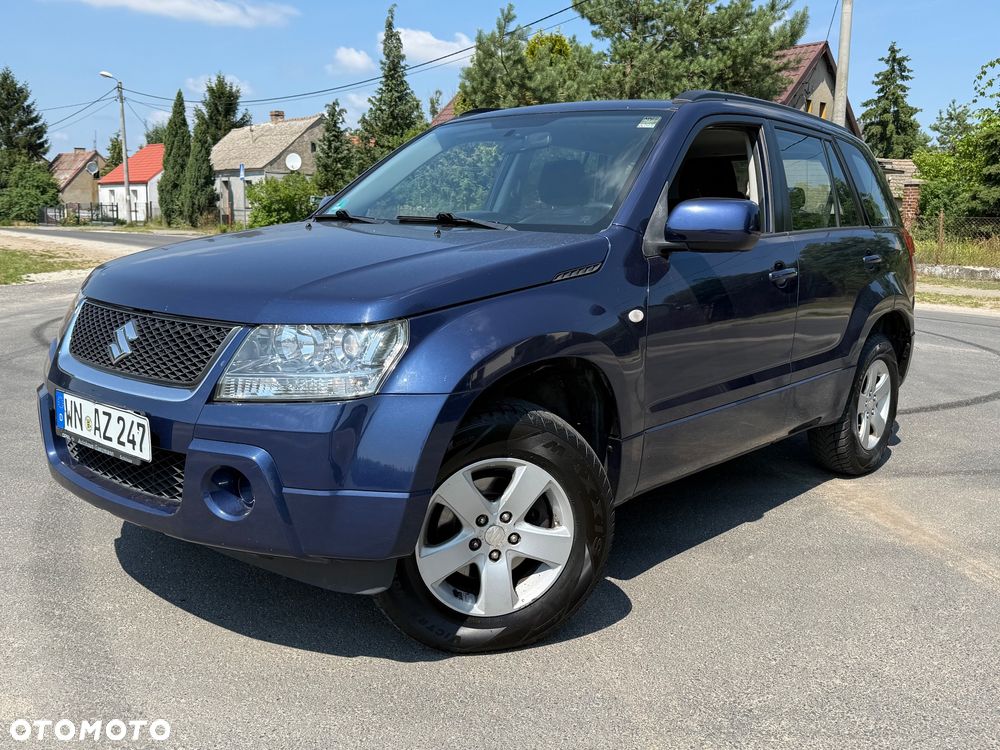 Suzuki Grand Vitara 2.0 Limited - 10