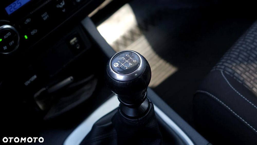 Toyota Auris - 22