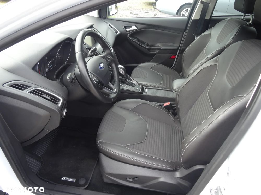 Ford Focus - 15