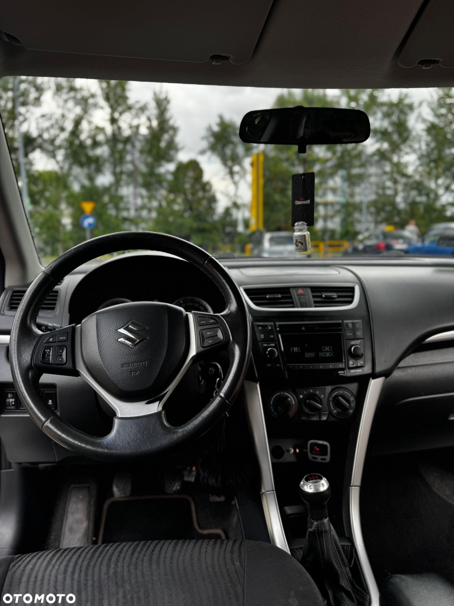 Suzuki Swift 1.2 BlackWhite - 16