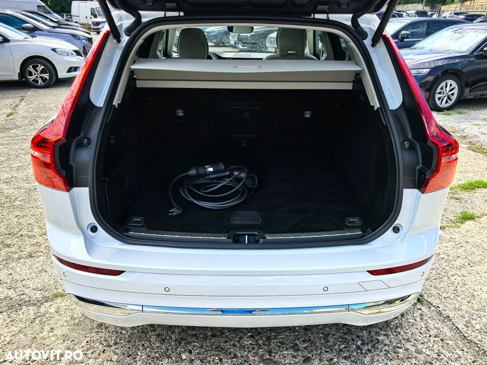 Volvo XC 60 T8 AWD Recharge Geartronic Inscription Expression - 24