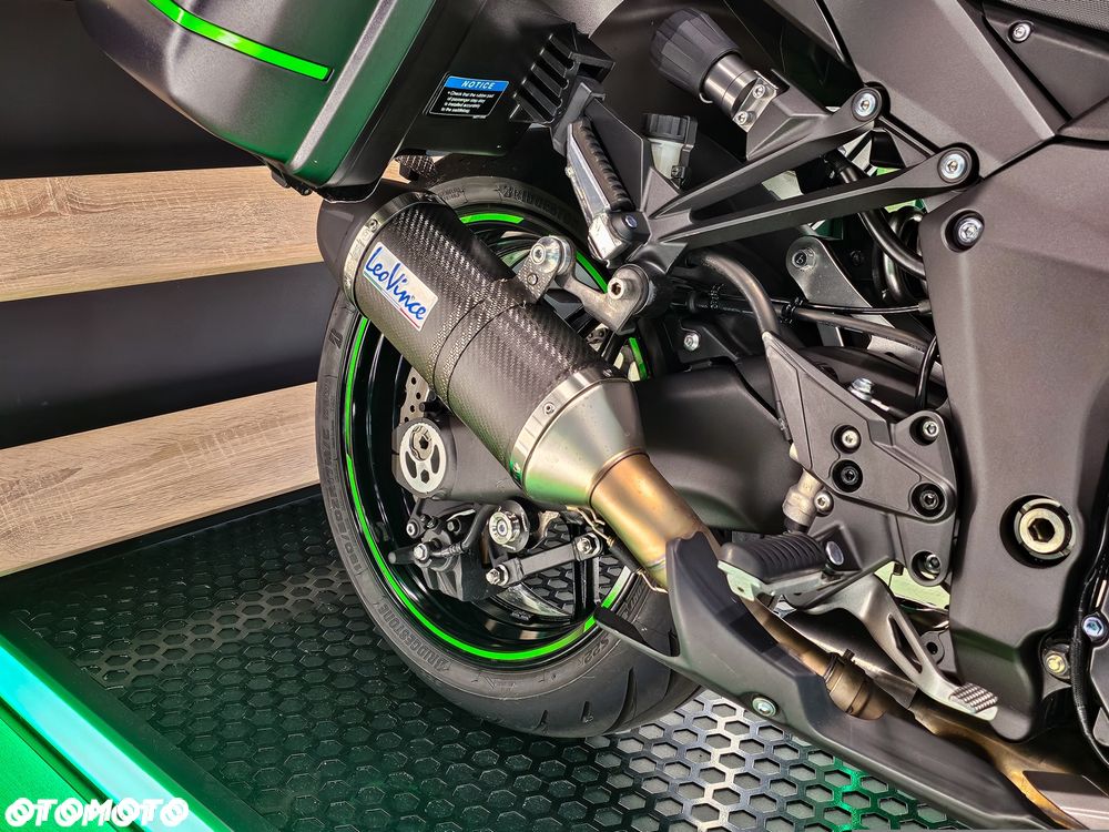 Kawasaki Ninja 1000 SX - 3