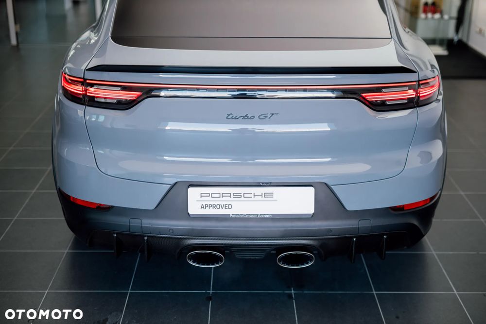 Porsche Cayenne Turbo GT - 11