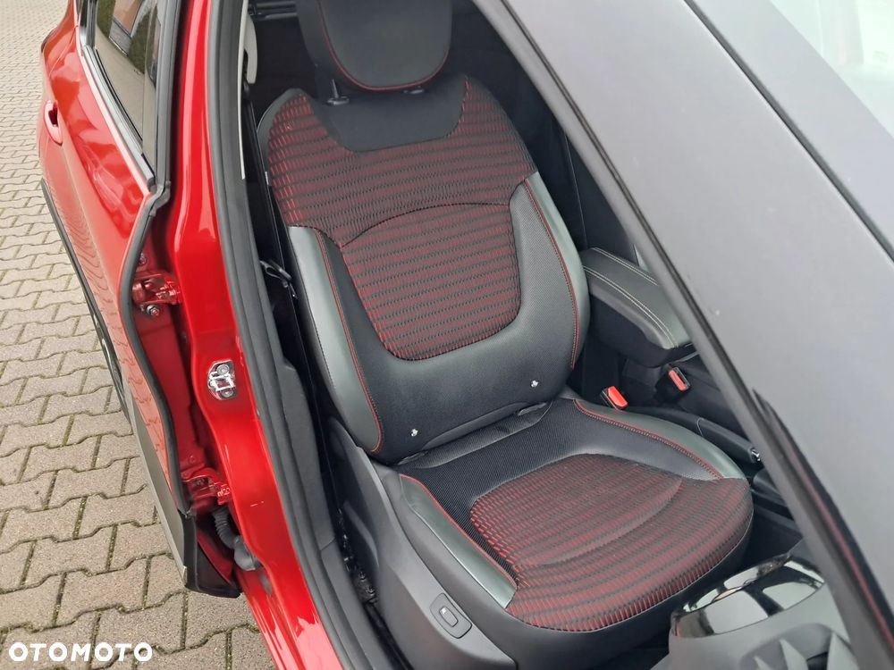 Renault Captur ENERGY TCe 120 EDC Initiale Paris - 23