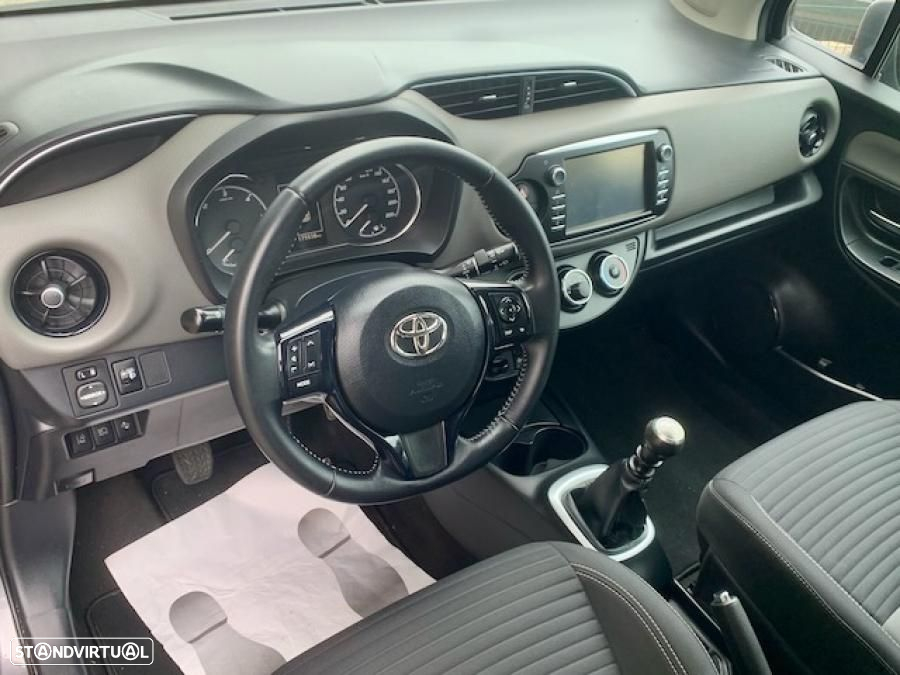 Toyota Yaris 1.4 D-4D Comfort+P.Style - 8
