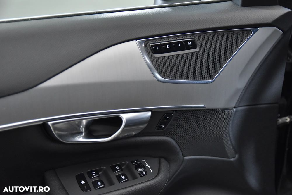 Volvo XC 90 - 15