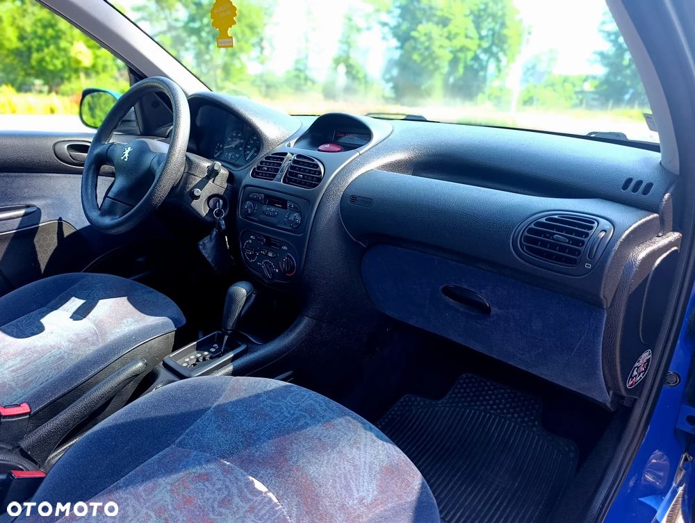Peugeot 206 75 Automatik Premium - 12