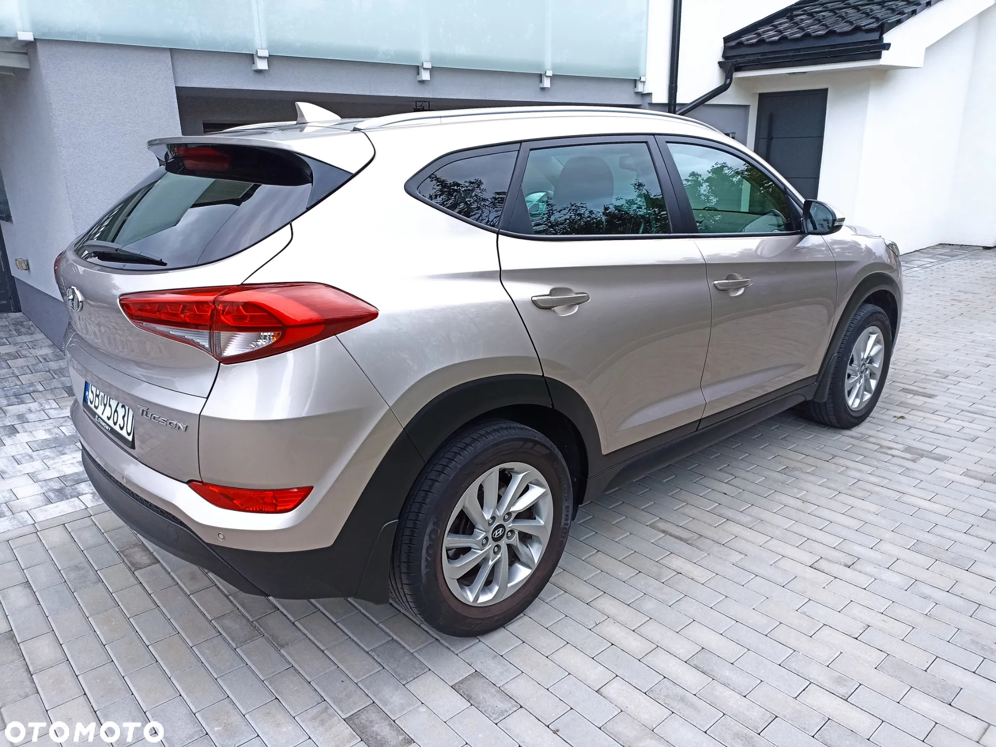 Hyundai Tucson 1.6 GDI BlueDrive Comfort 2WD - 4
