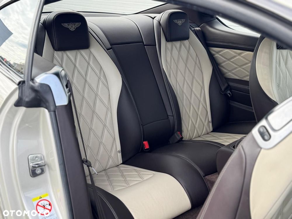 Bentley Continental GT - 18