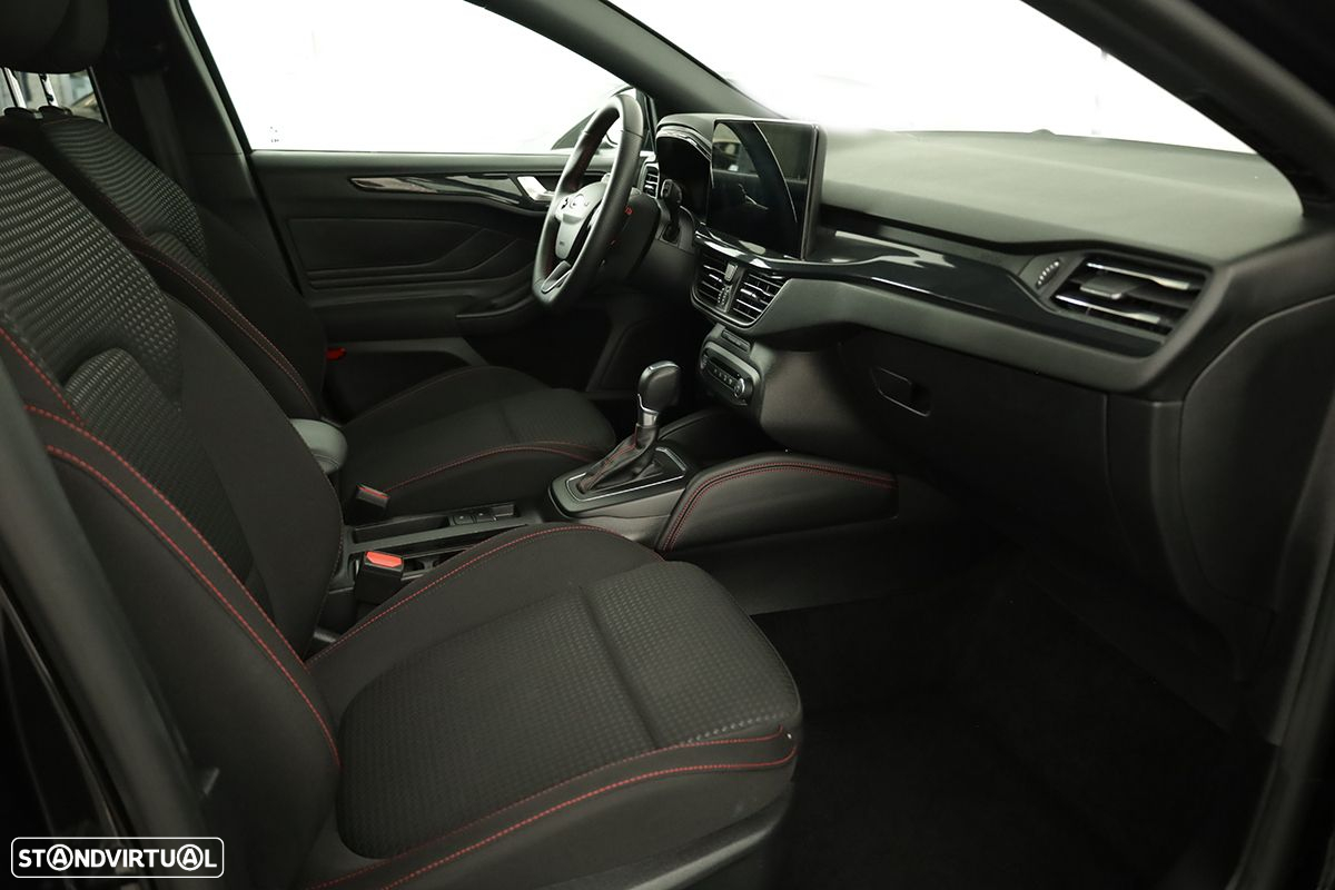 Ford Focus 1.0 EcoBoost MHEV ST-Line X Aut. - 18