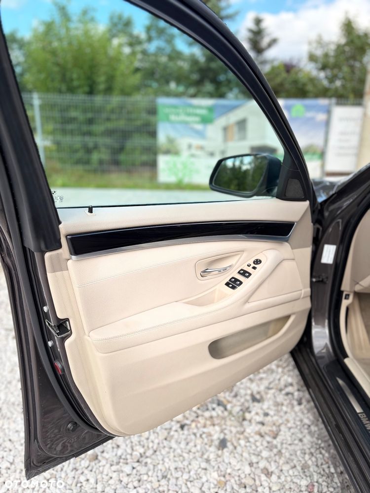BMW Seria 5 - 13