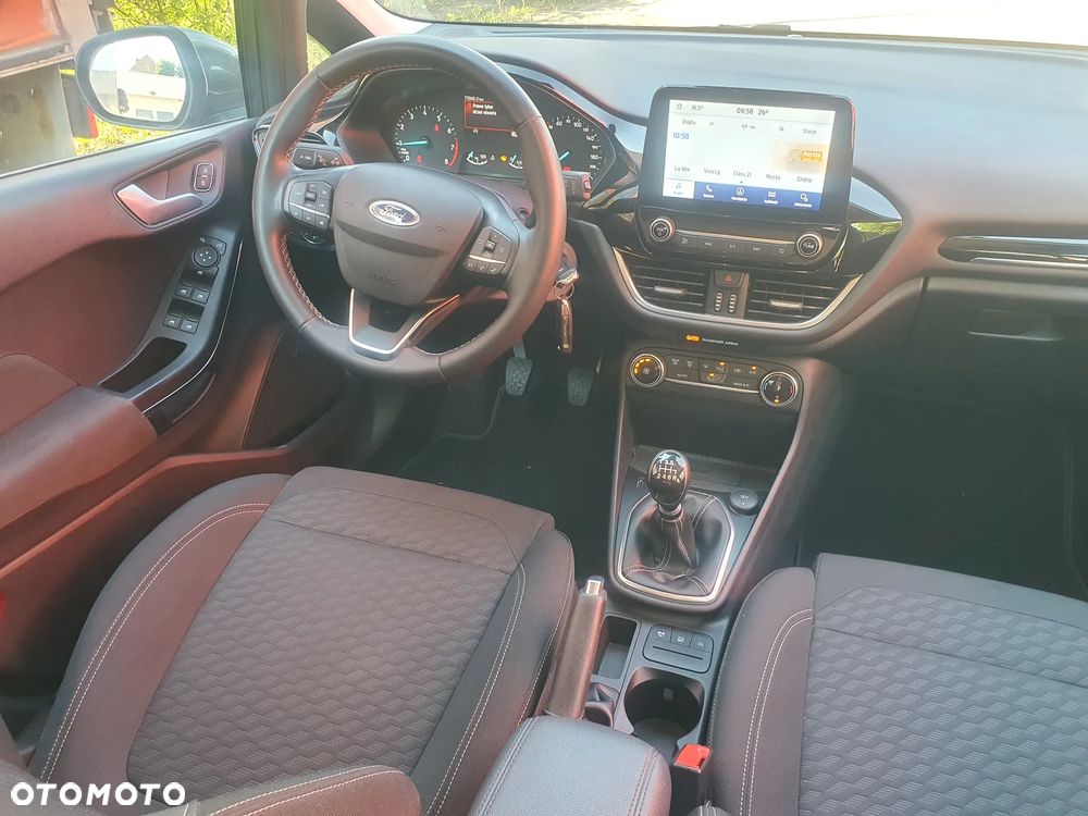 Ford Fiesta 1.0 EcoBoost S&S TITANIUM X - 11