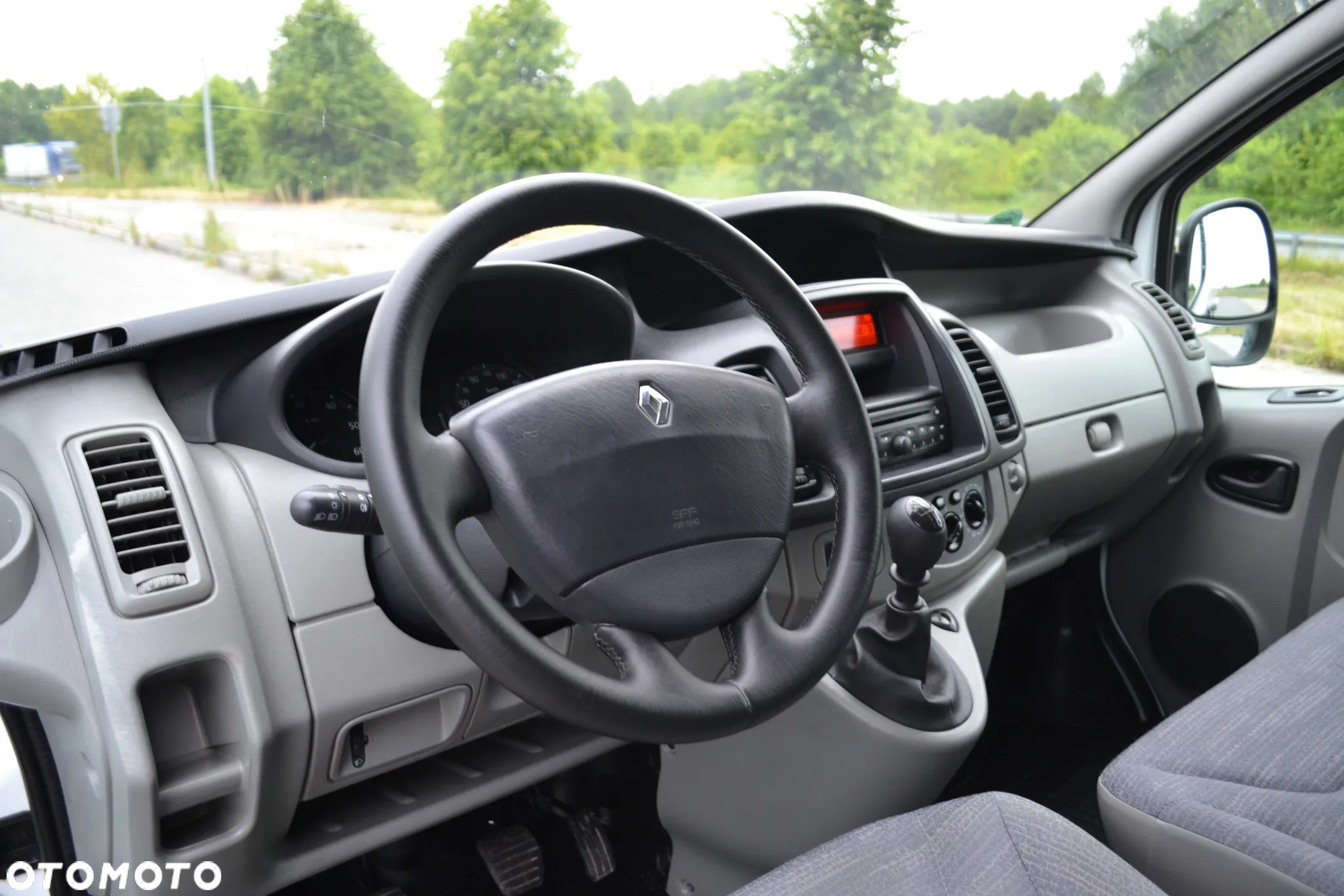 Renault Trafic - 15