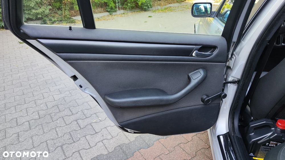 BMW Seria 3 320i Edition Lifestyle - 21