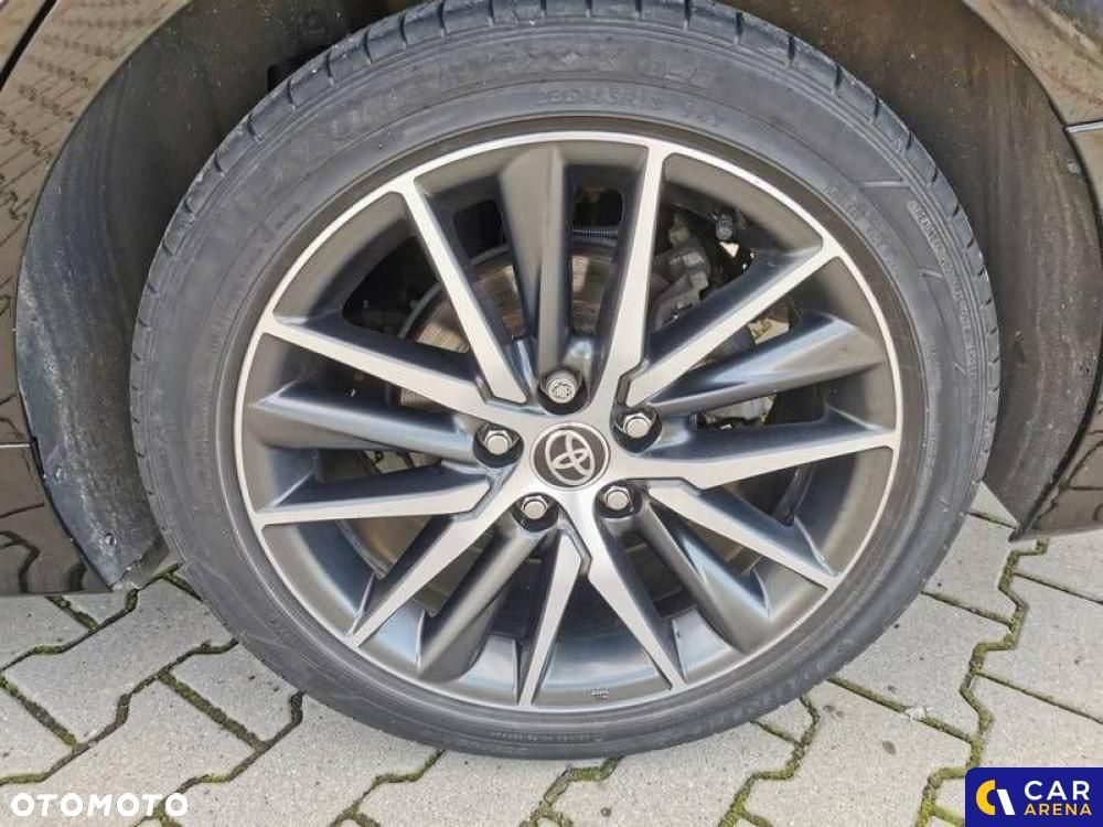 Toyota Camry - 20