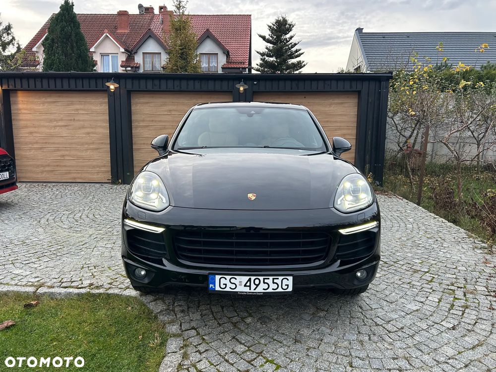 Porsche Cayenne Platinum Edition - 3