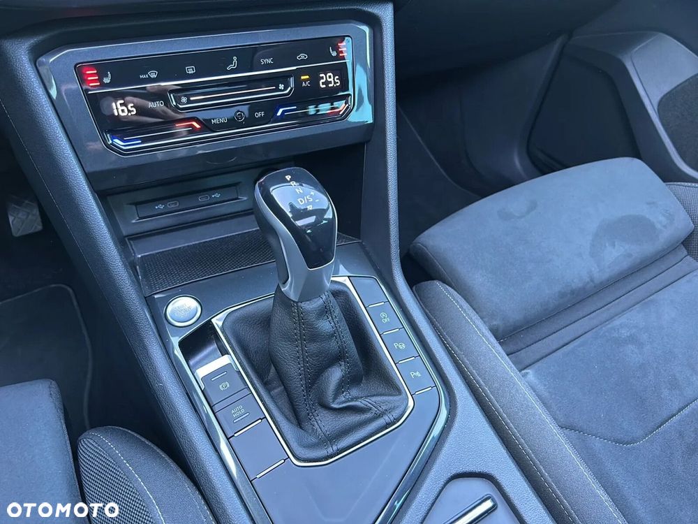 Volkswagen Tiguan - 25