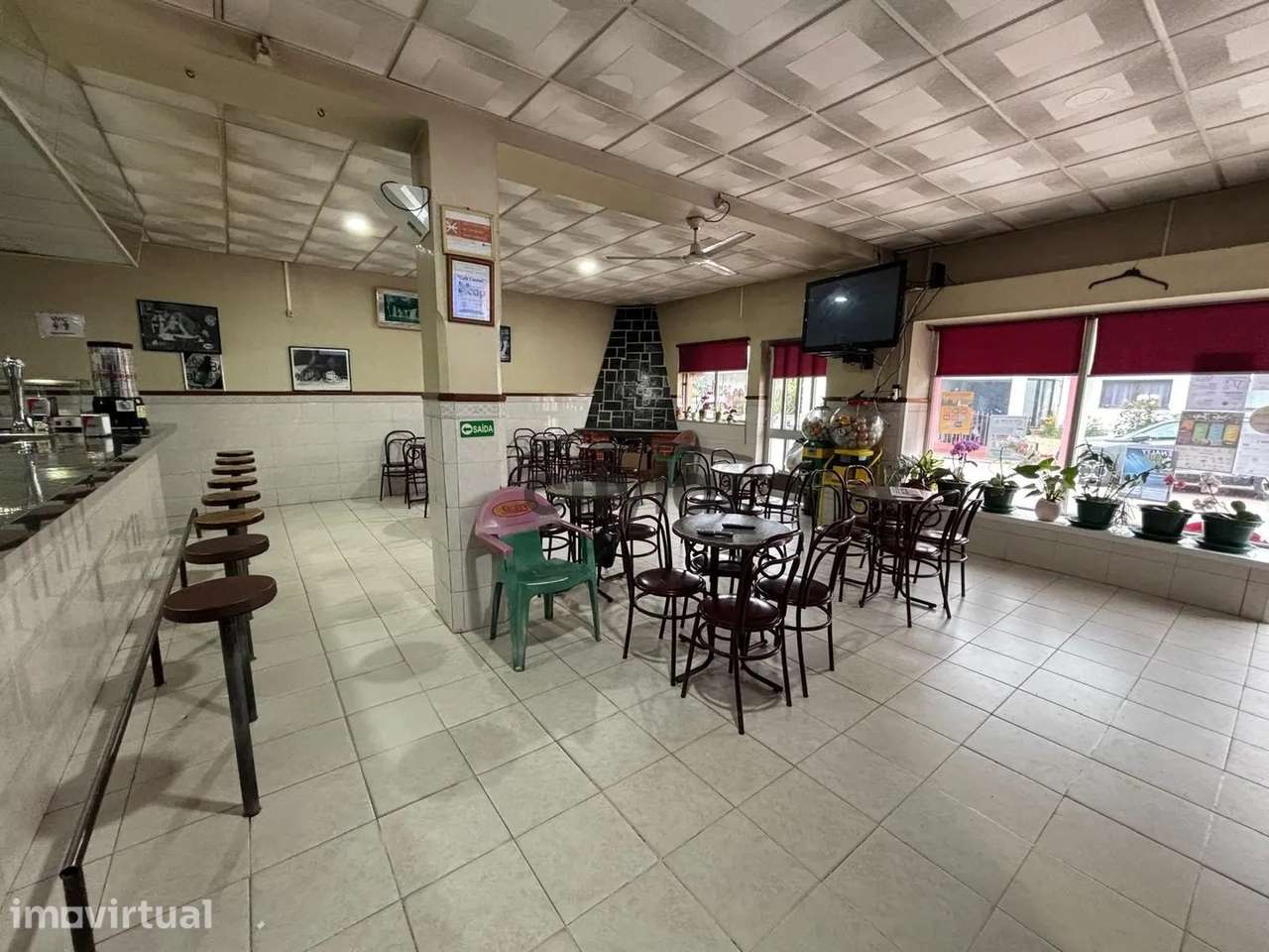 Café em Funcionamento para Arrendamento – Carqueijo - Grande imagem: 2/5