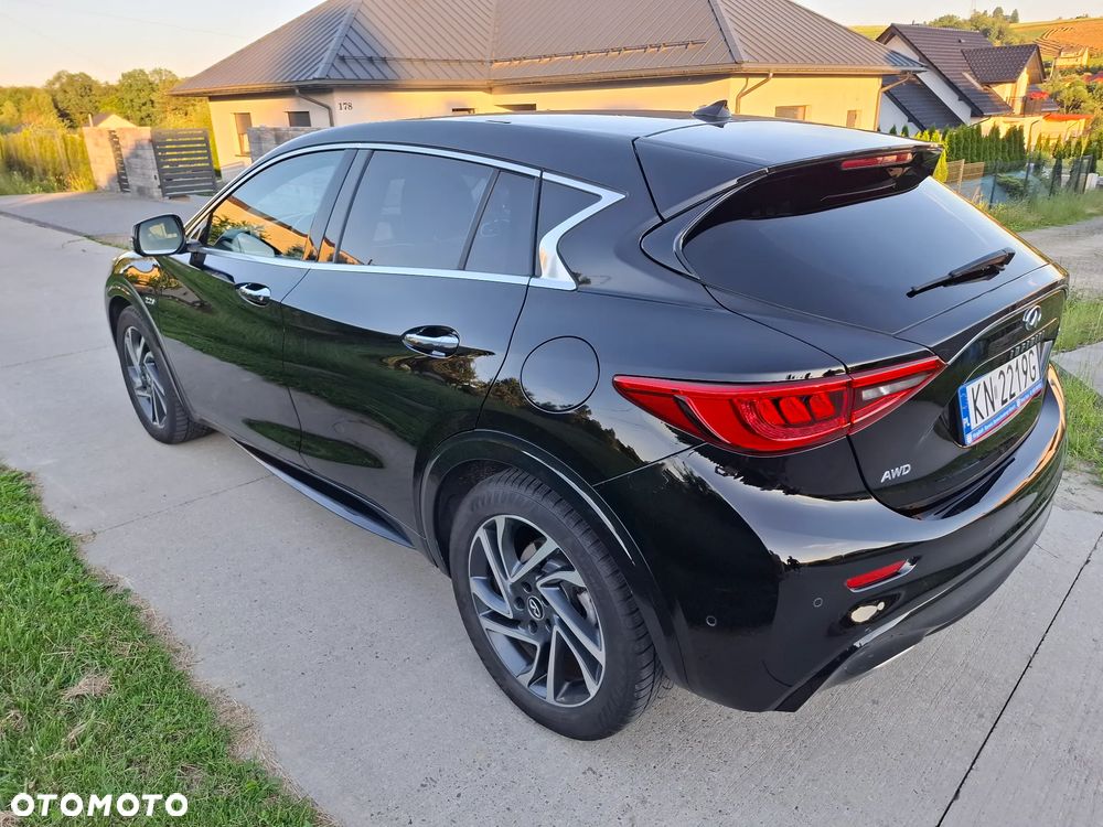 Infiniti Q30 2.2d Premium AWD 7DCT - 10