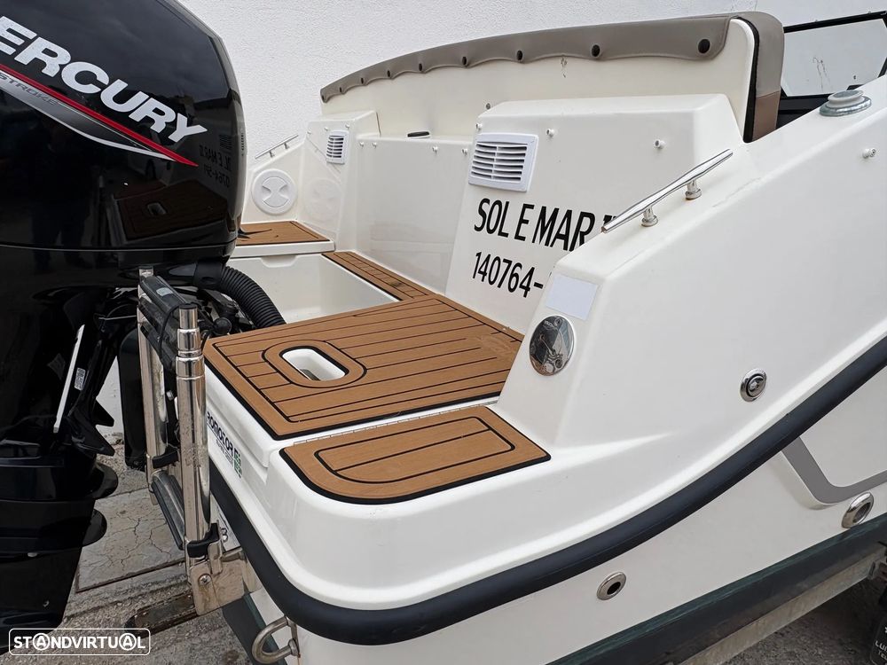 Quicksilver Activ 605 Bowrider - 12