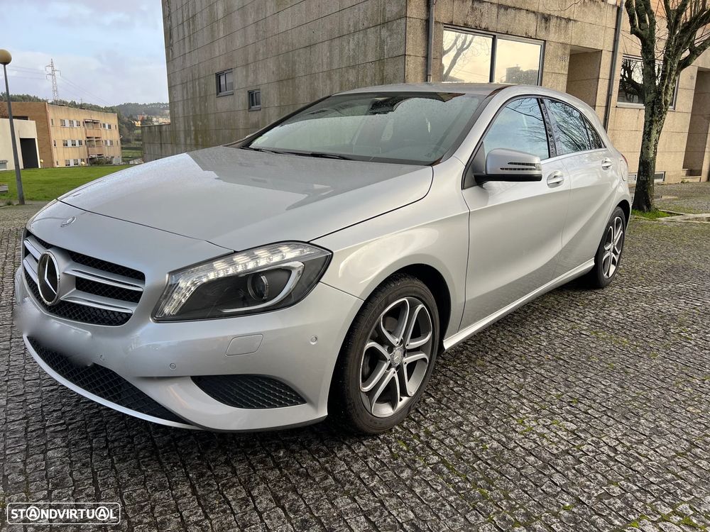 Mercedes-Benz A 180 CDI 7G DCT — fotografia 5
