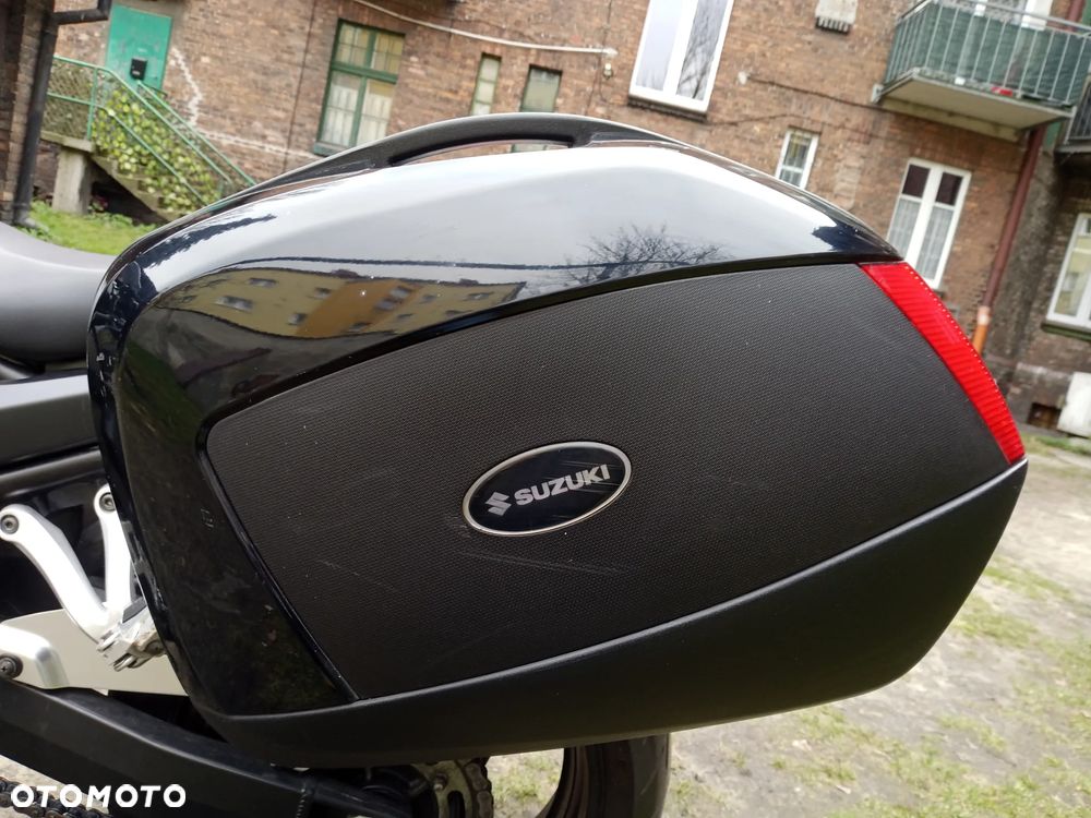 Suzuki GSX - 10