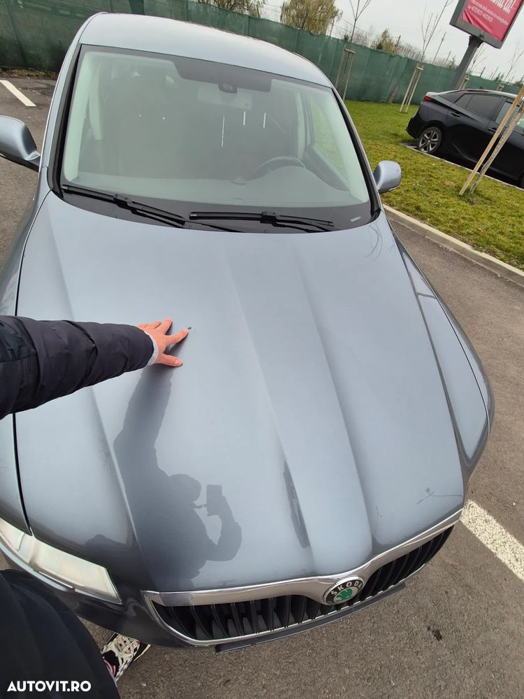 Skoda Superb 2.0 TDI 4X4 Elegance - 9