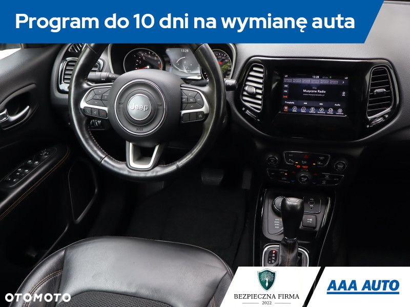 Jeep Compass - 8