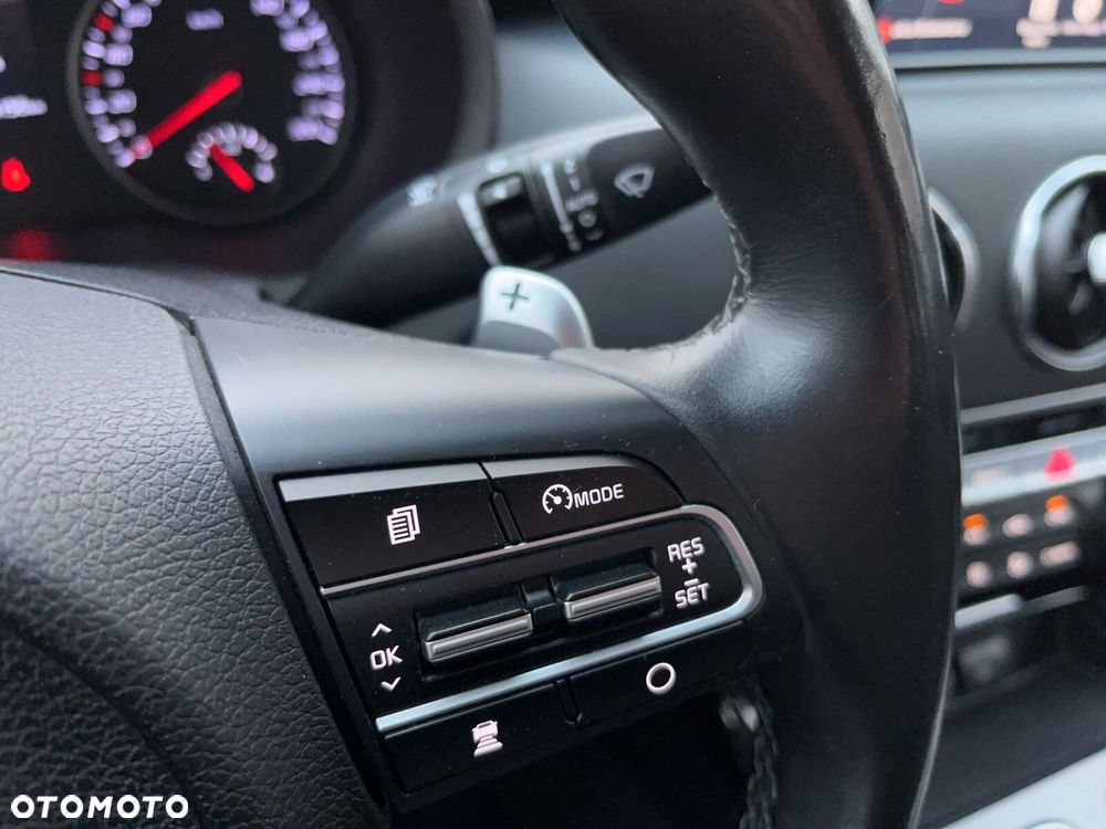 Kia Stinger 2.0 T-GDI L - 25