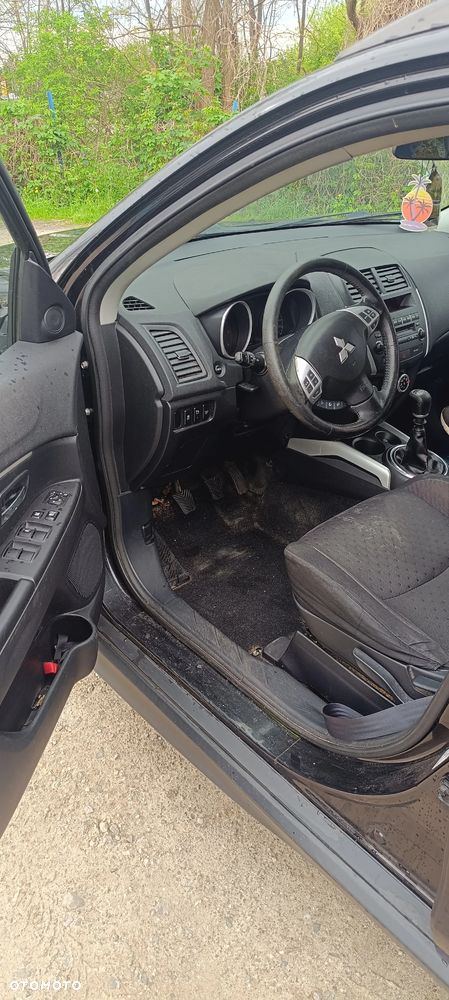 Mitsubishi ASX - 9
