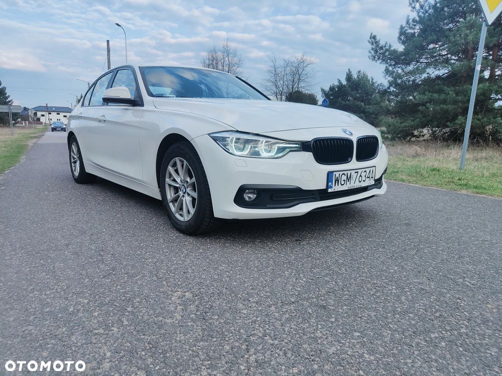 BMW Seria 3 318d - 10