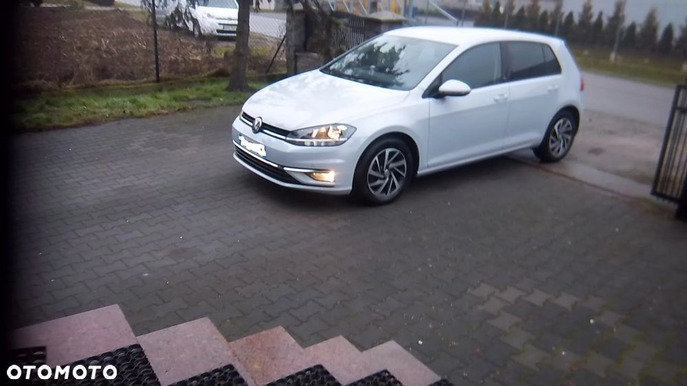 Volkswagen Golf 1.6 TDI Sound - 16