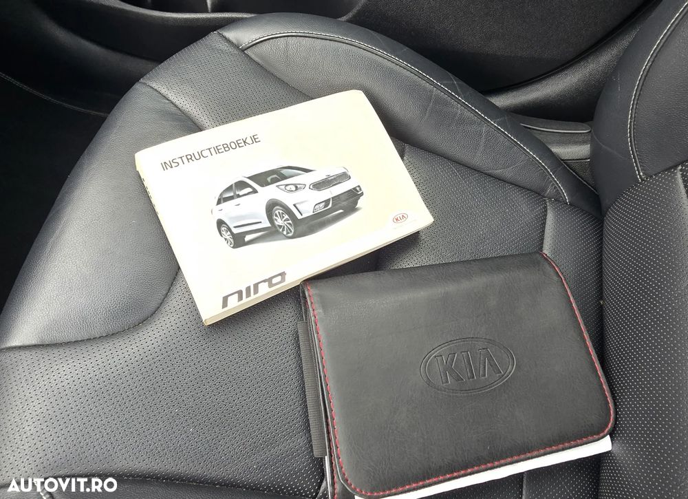 Kia Niro 1.6 GDI 2WD Aut. Vision - 33