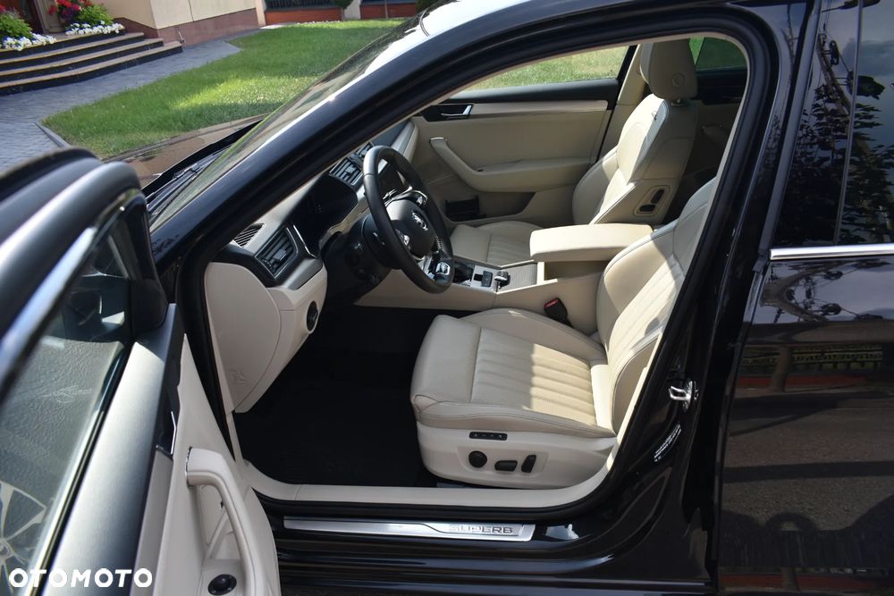 Skoda Superb 2.0 TDI SCR 4x4 L&K DSG - 12