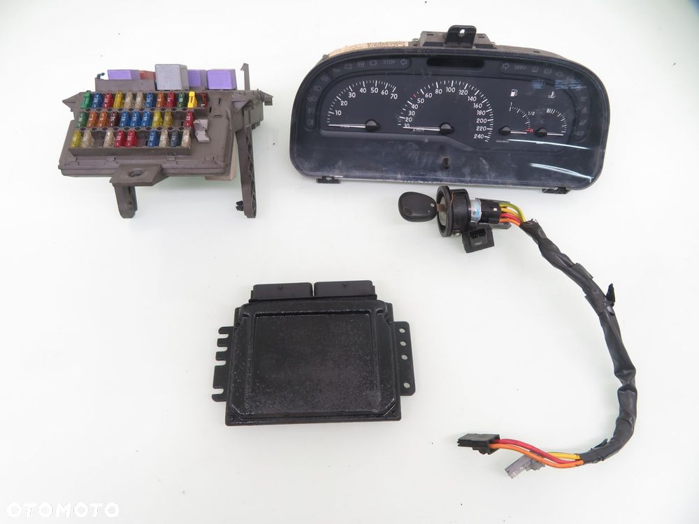 STACYJKA STEROWNIK RENAULT LAGUNA I 1.6 8200022435C 7700436466 S105200006 - 1