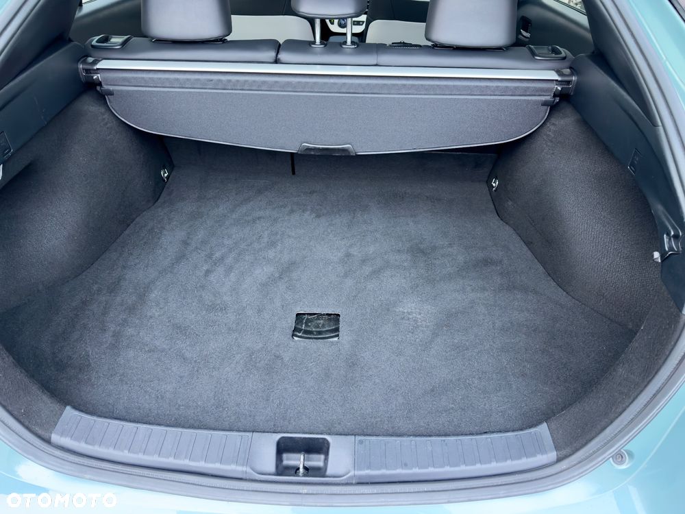 Toyota Prius 1.8 HSD Prestige - 21