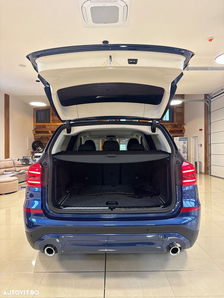 BMW X3 xDrive20d AT Luxury Line - 32