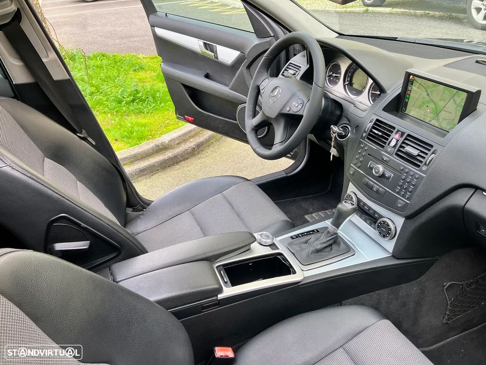 Mercedes-Benz C 220 Station CDI DPF Auto Avantgarde - 16