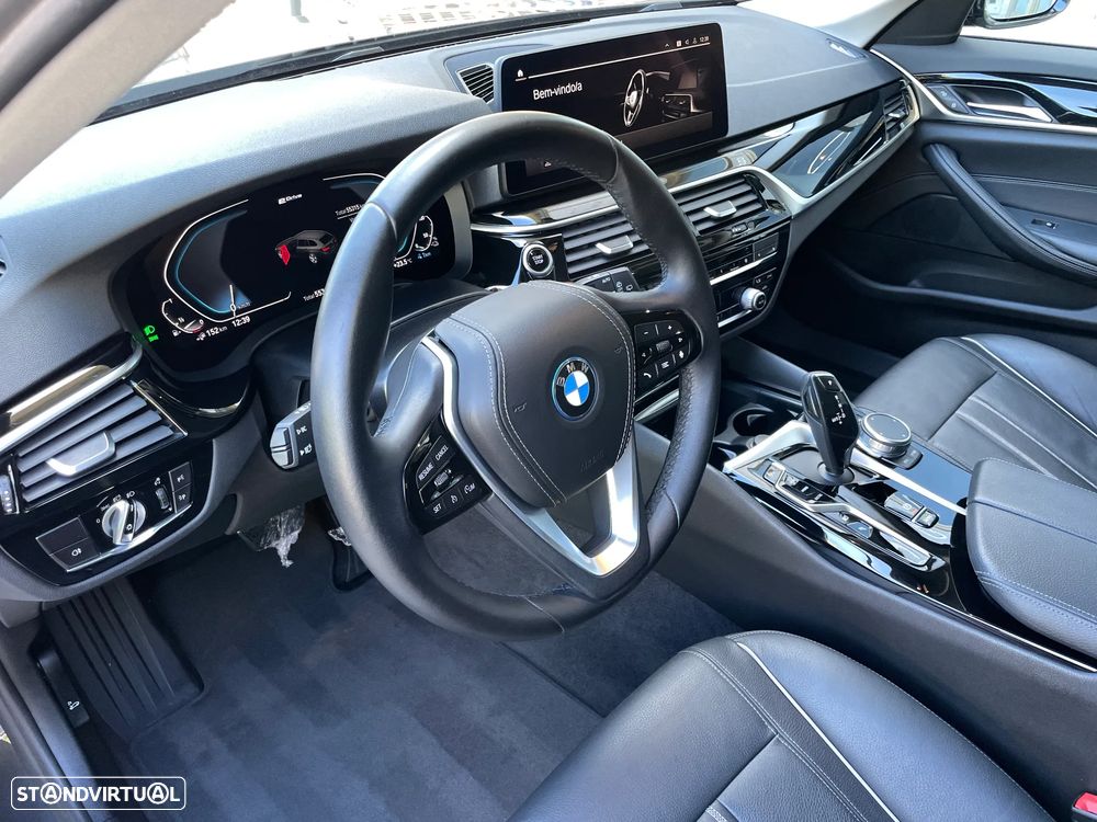 BMW 520 e - 16