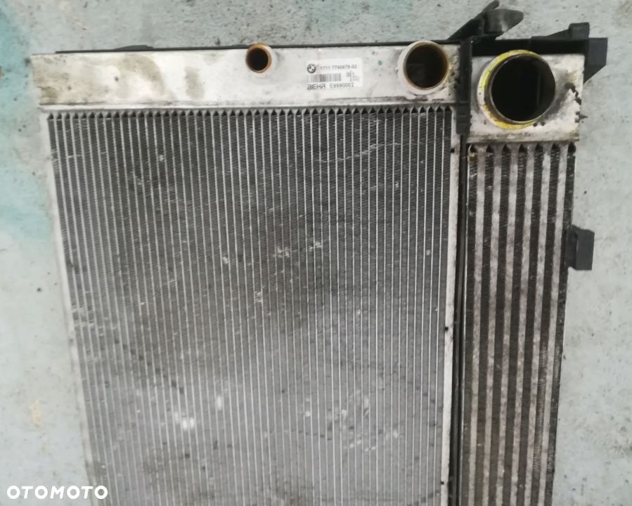 BMW E60 E61 PAS CHŁODNIC INTERCOOLER - 5