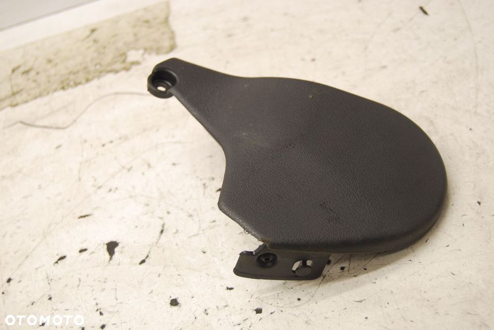 OSŁONA ZAŚLEPKA FOTELA PRAWA 8P0881328 AUDI A3 8P 5D - 1