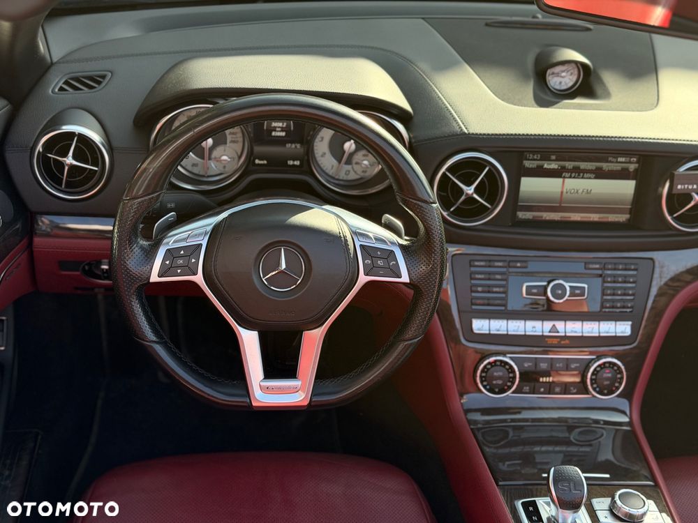 Mercedes-Benz SL 400 7G-TRONIC - 27