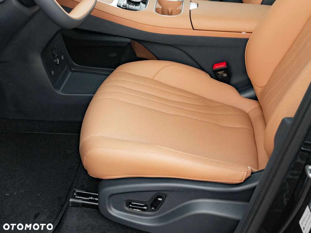 Geely Starray EM-i 1.5 PHEV Max - 13