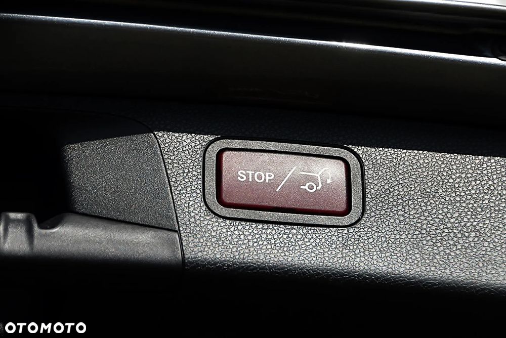 Mercedes-Benz Klasa E 220 d 4Matic All-Terrain 9G-TRONIC Avantgarde - 37