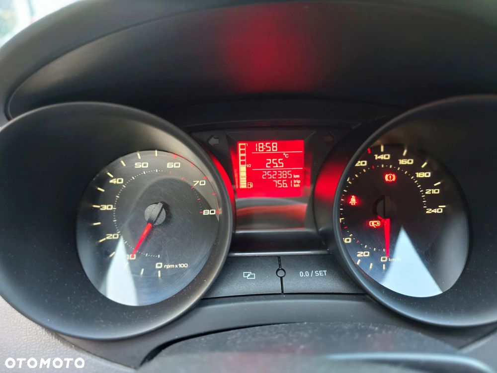 Seat Ibiza 1.2 12V Stylance - 11