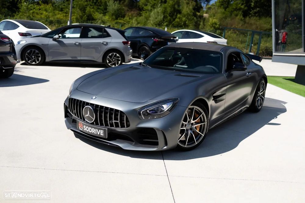 Mercedes-Benz AMG GT R - 9