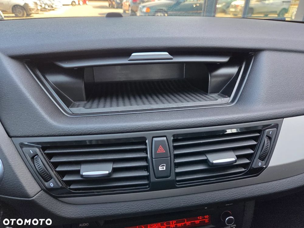 BMW X1 xDrive18d xLine - 25