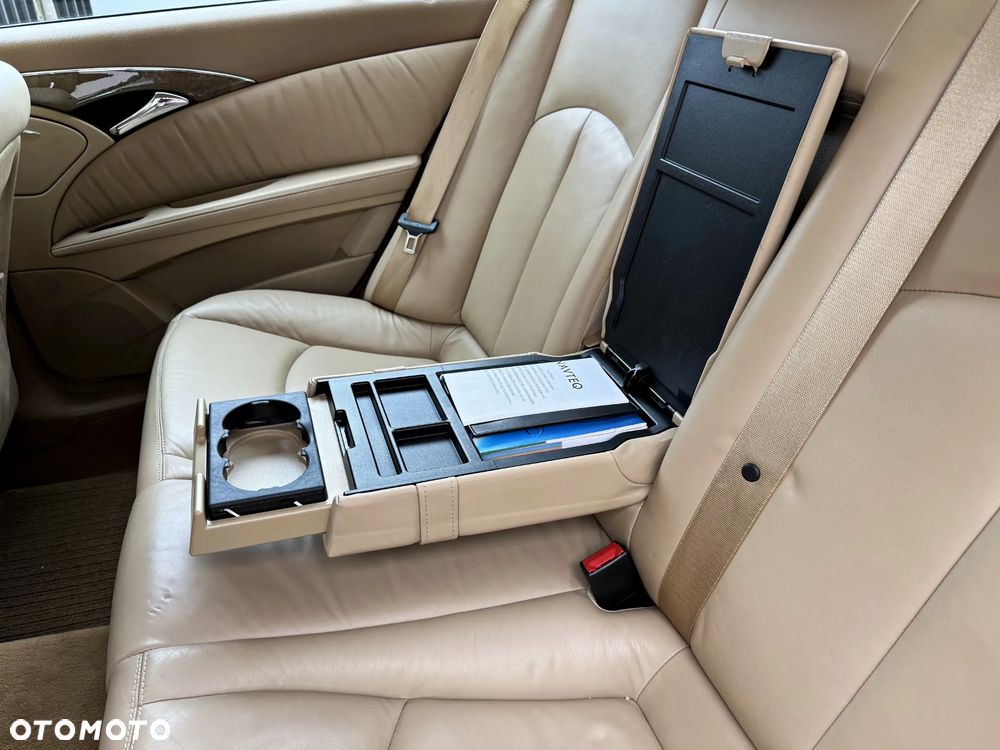 Mercedes-Benz Klasa E 220 CDI Automatik Avantgarde BusinessEDITION - 18