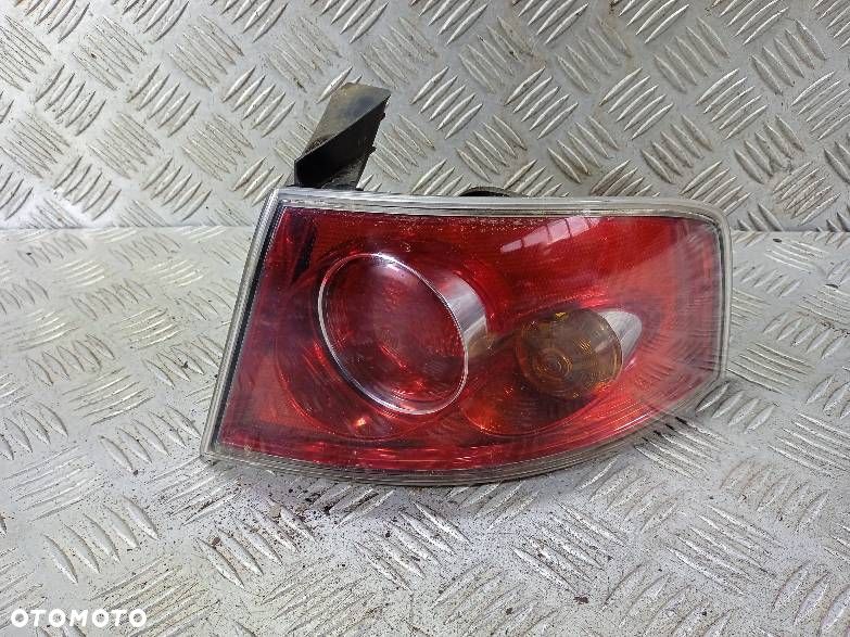 LAMPA PRAWA TYLNA SEAT IBIZA 3 - 1